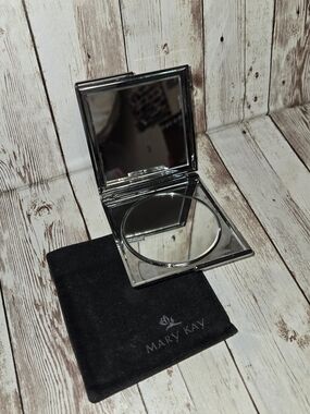 Mary Kay Compact Mirror w/ Velvet Case Silver Folding Purse Size